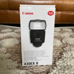 Canon Flash - 430 EX II with box, soft case, mini stand and user manual